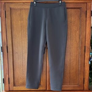 UNIQLO Women's grey pants - Medium / Like new!